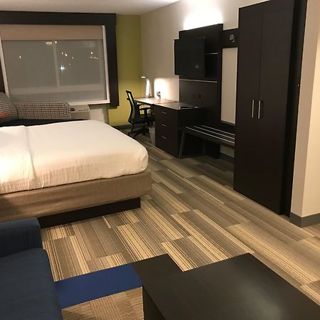 Holiday Inn Express Hotel & Suites Canton By Ihg Екстер'єр фото