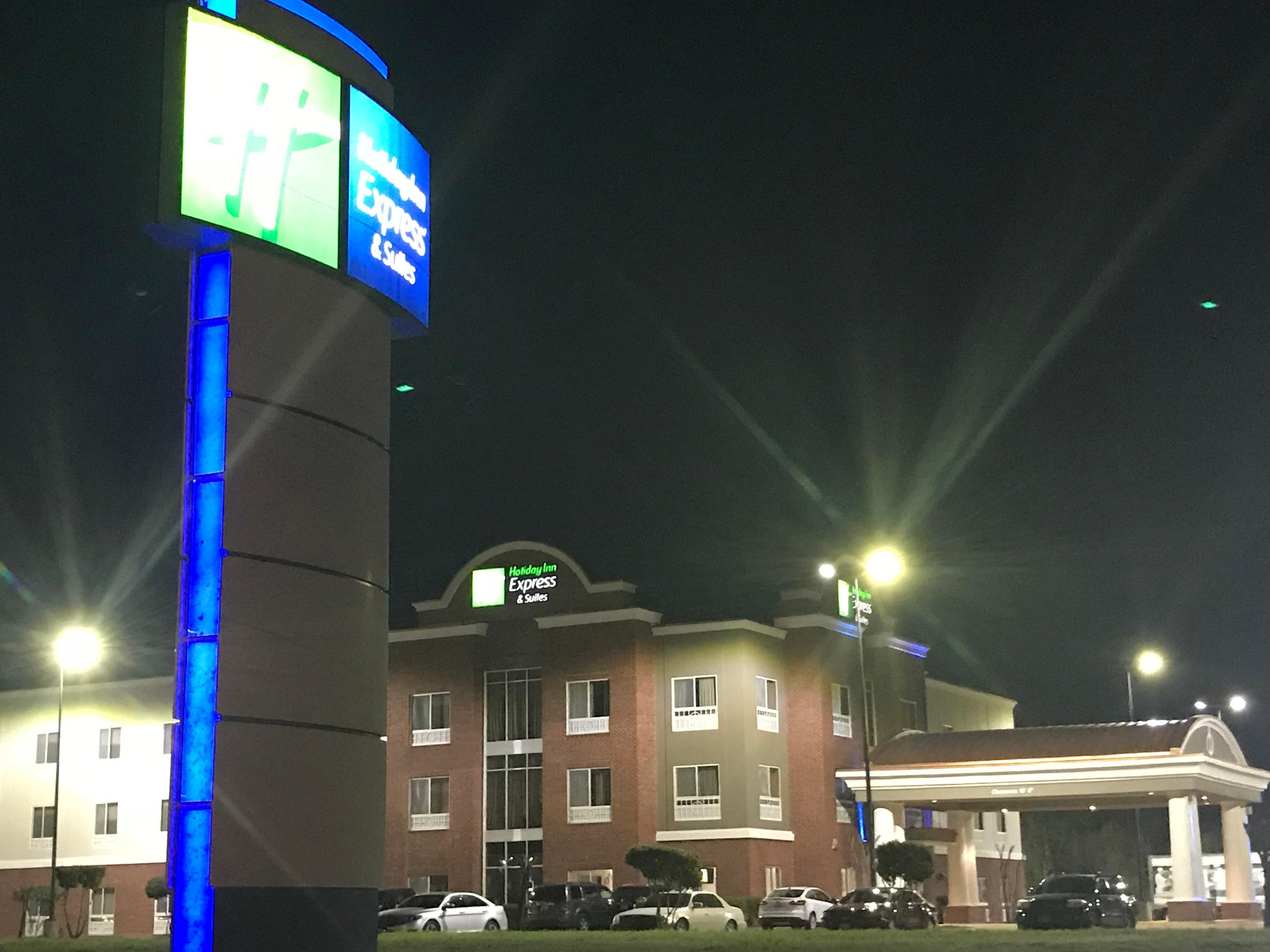 Holiday Inn Express Hotel & Suites Canton By Ihg Екстер'єр фото