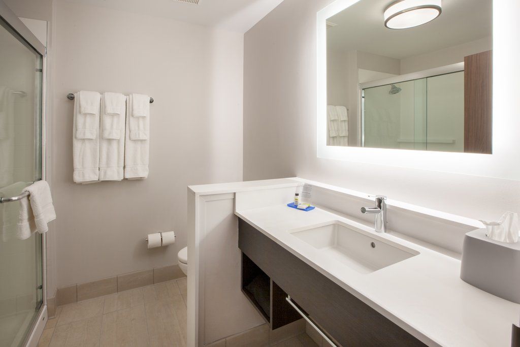 Holiday Inn Express Hotel & Suites Canton By Ihg Екстер'єр фото