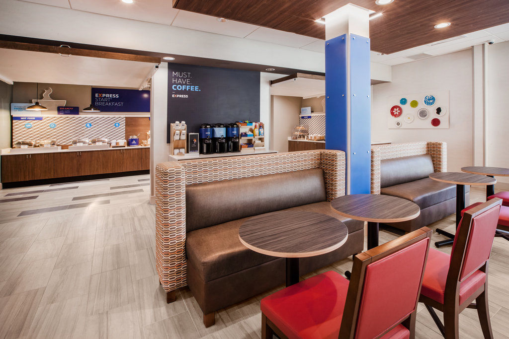 Holiday Inn Express Hotel & Suites Canton By Ihg Екстер'єр фото