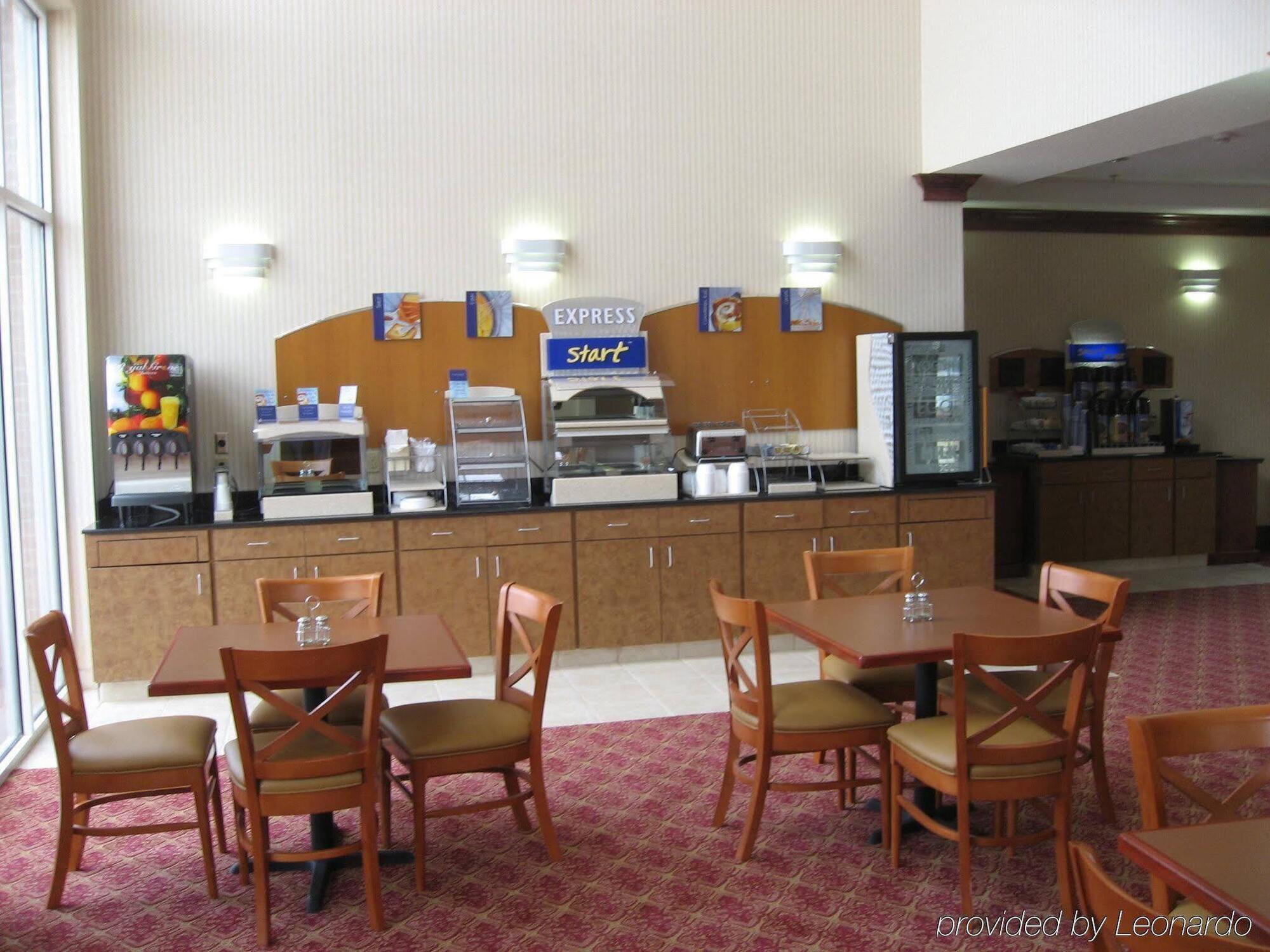 Holiday Inn Express Hotel & Suites Canton By Ihg Екстер'єр фото
