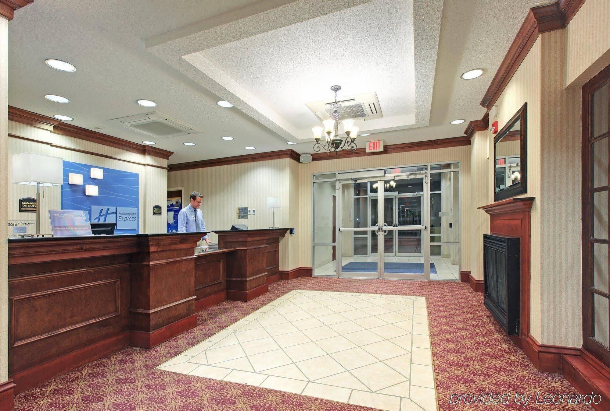 Holiday Inn Express Hotel & Suites Canton By Ihg Екстер'єр фото